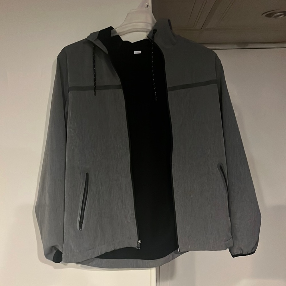 Sporty workout zip up hoodie